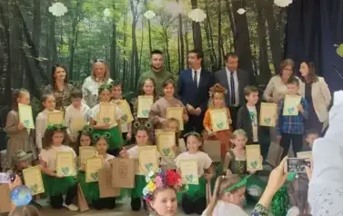 Sukcesy uczni&oacute;w w konkursie recytatorskim 1