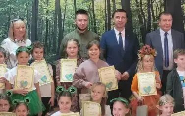 Sukcesy uczni&oacute;w w konkursie recytatorskim 5